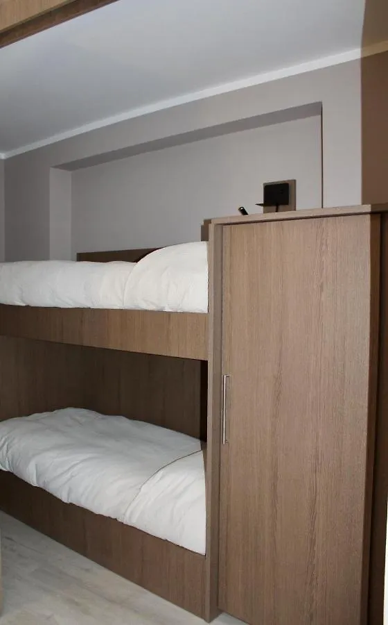 **  Hotel Ristorante Vapore Faggeto Lario Italien
