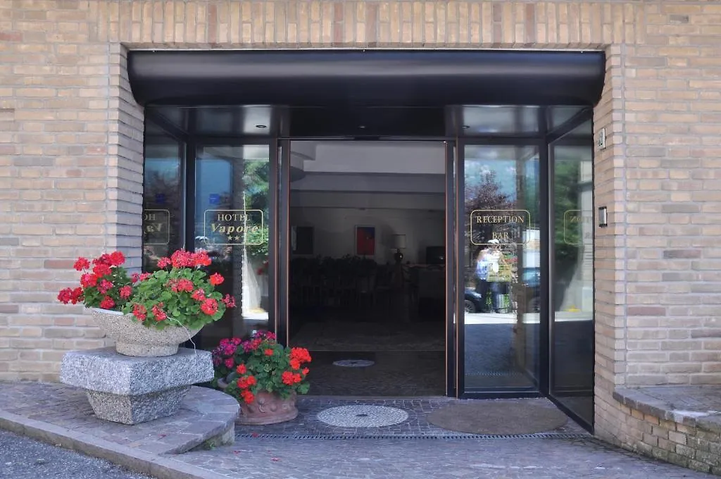 Hotel Ristorante Vapore Faggeto Lario 2*,  Italië