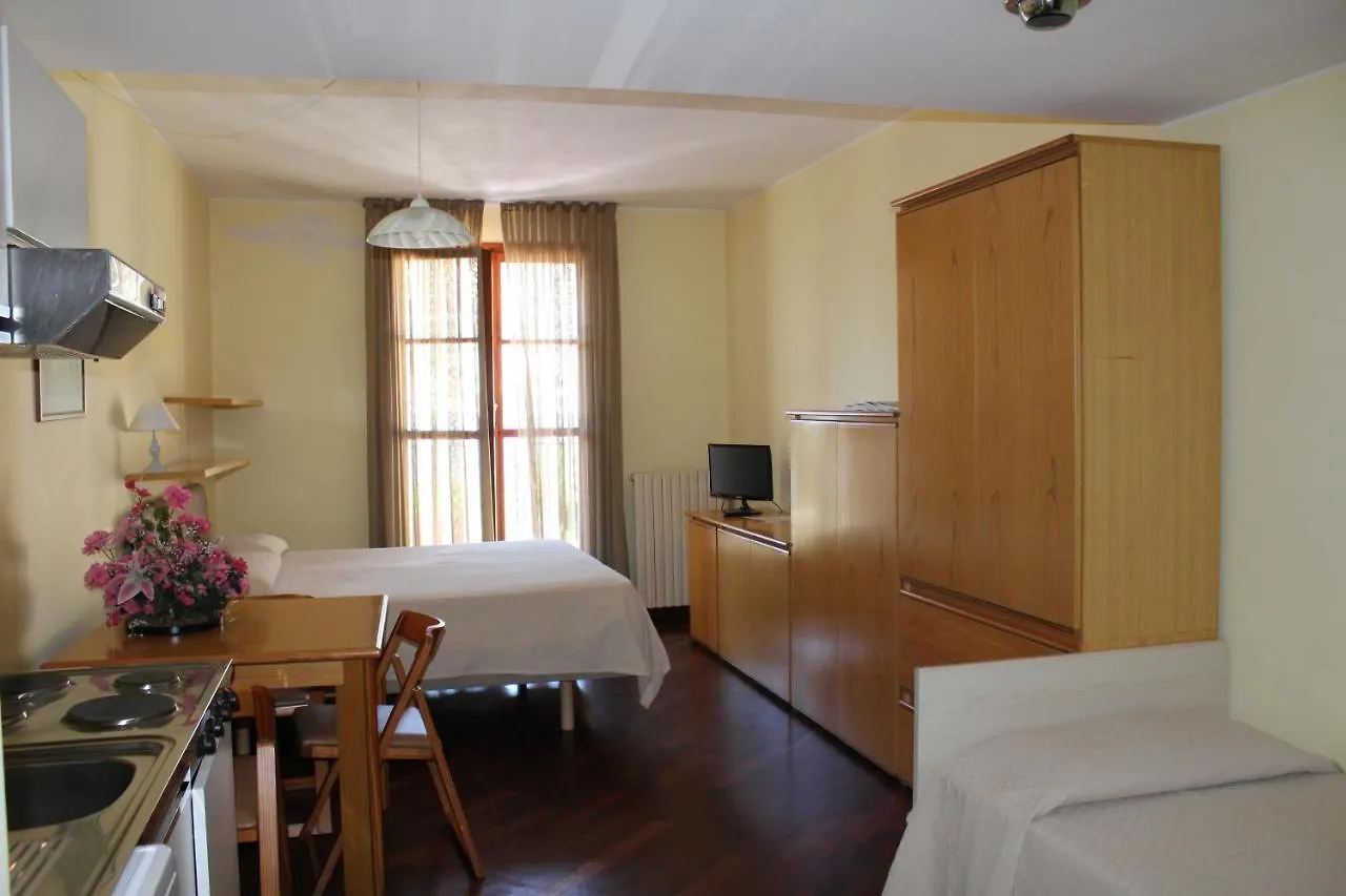 **  Hotel Ristorante Vapore Faggeto Lario Italien