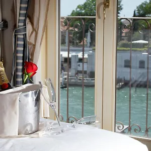 Otel Dei Dragomanni Venedik