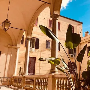 Palazzo Ventimiglia & Italië