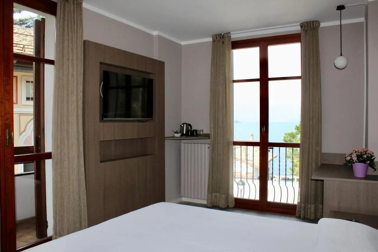 Hotel Ristorante Vapore Faggeto Lario