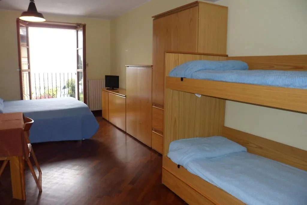 **  Hotel Ristorante Vapore Faggeto Lario Włochy