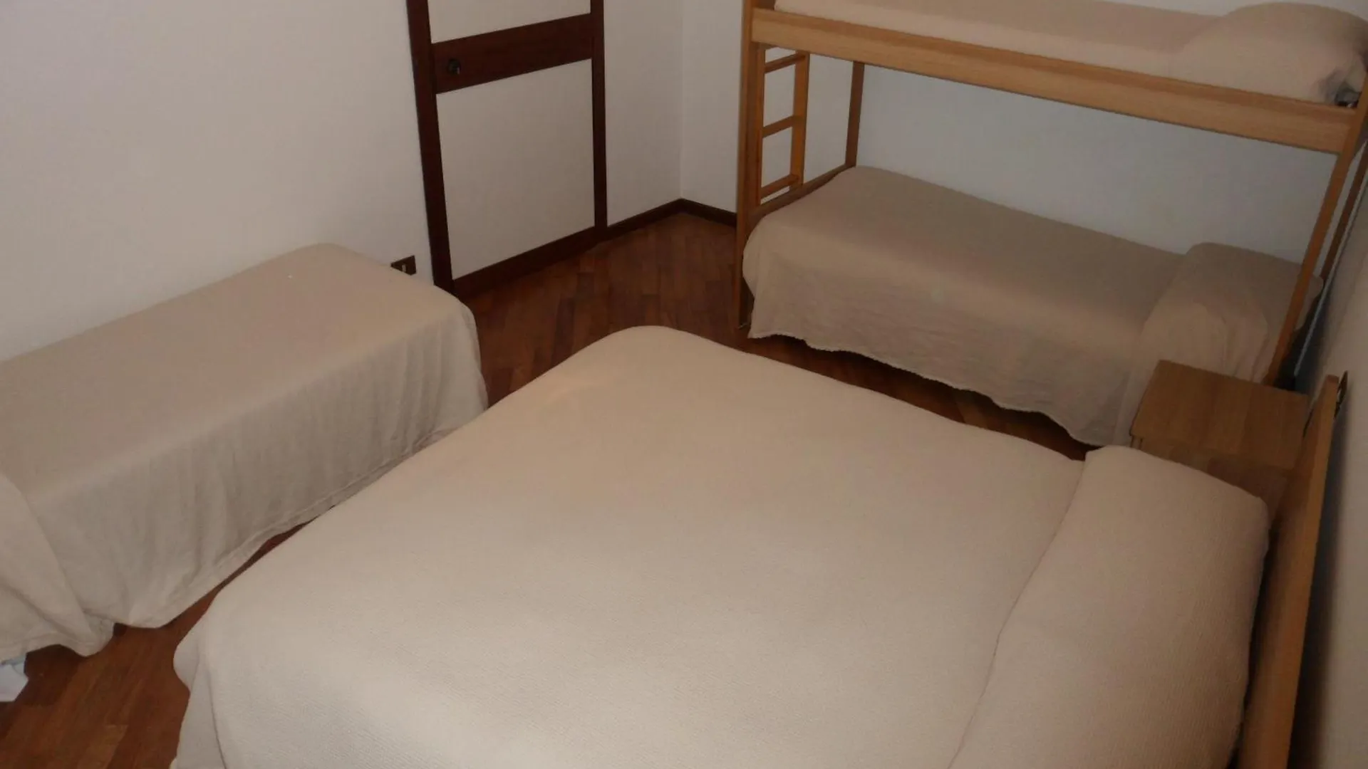 Hotel Ristorante Vapore Faggeto Lario 2*,