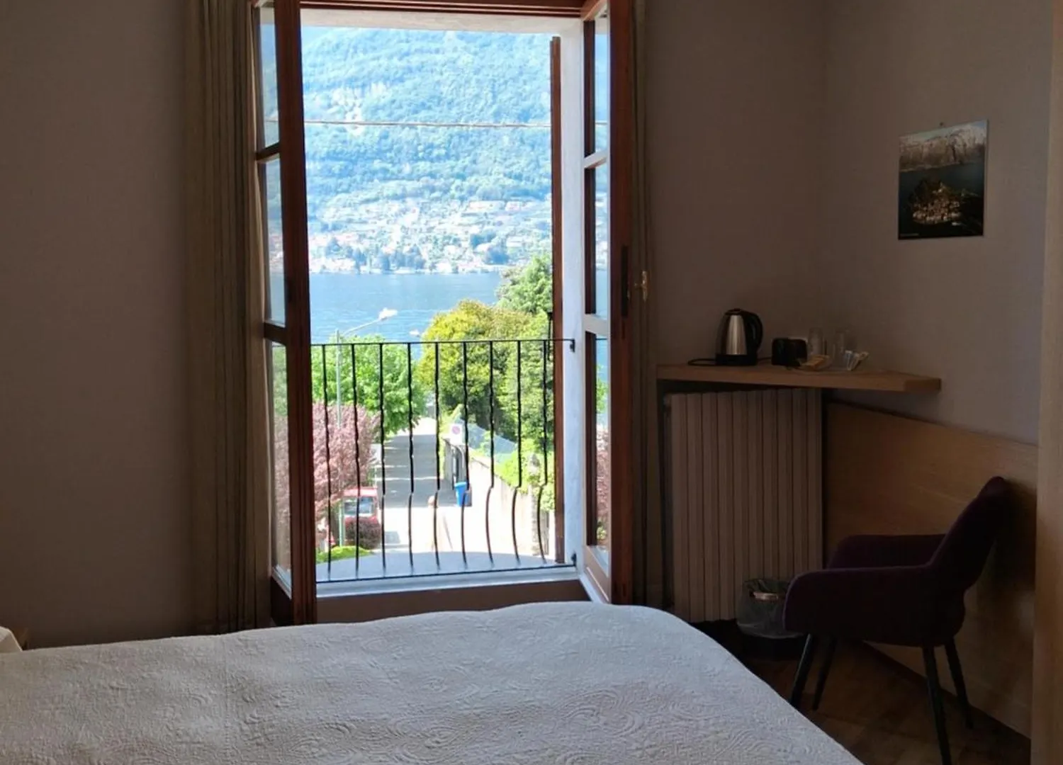 **  Hotel Ristorante Vapore Faggeto Lario Italy