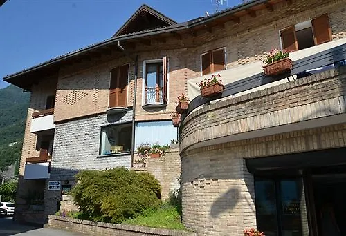 Hotel Ristorante Vapore Faggeto Lario 2*,  Italy